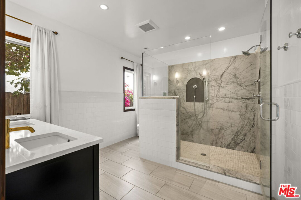 10635 Blythe Ave Cheviot Hills CA 90064