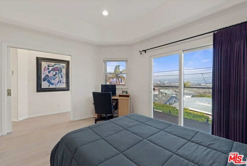 8261 Rees St Playa Del Rey CA