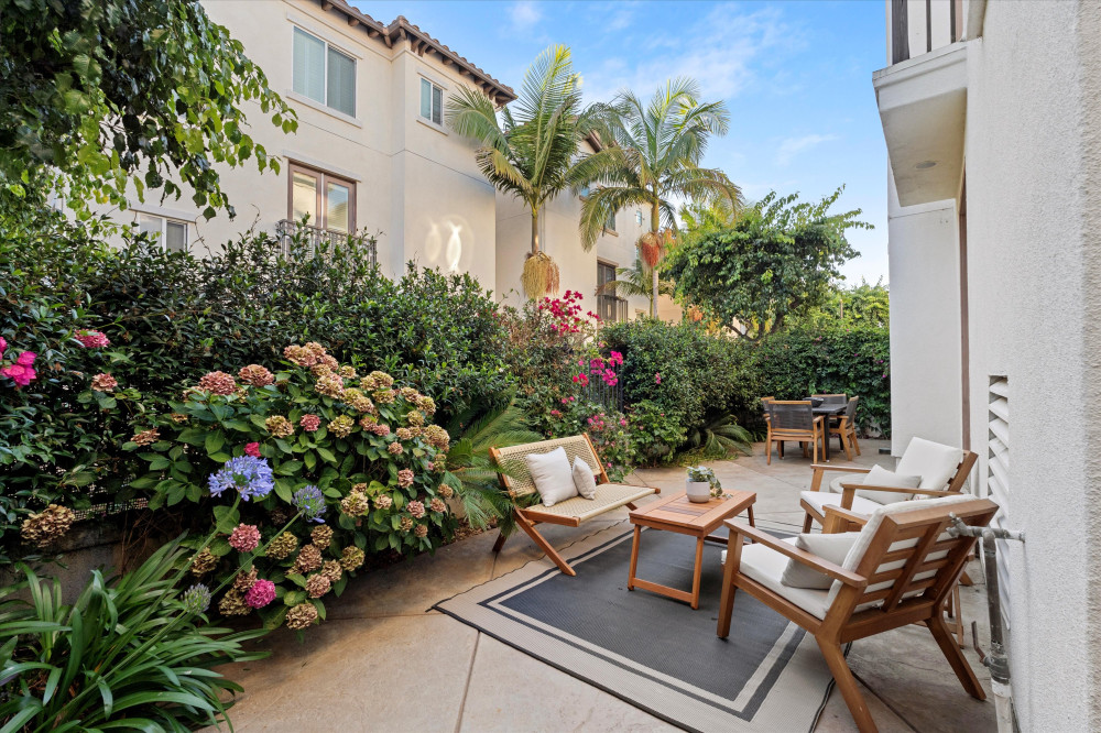 5743 Dawn Creek Playa Vista CA 90094