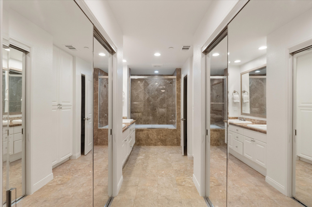 5625 Crescent Park #125 Playa Vista CA 90094