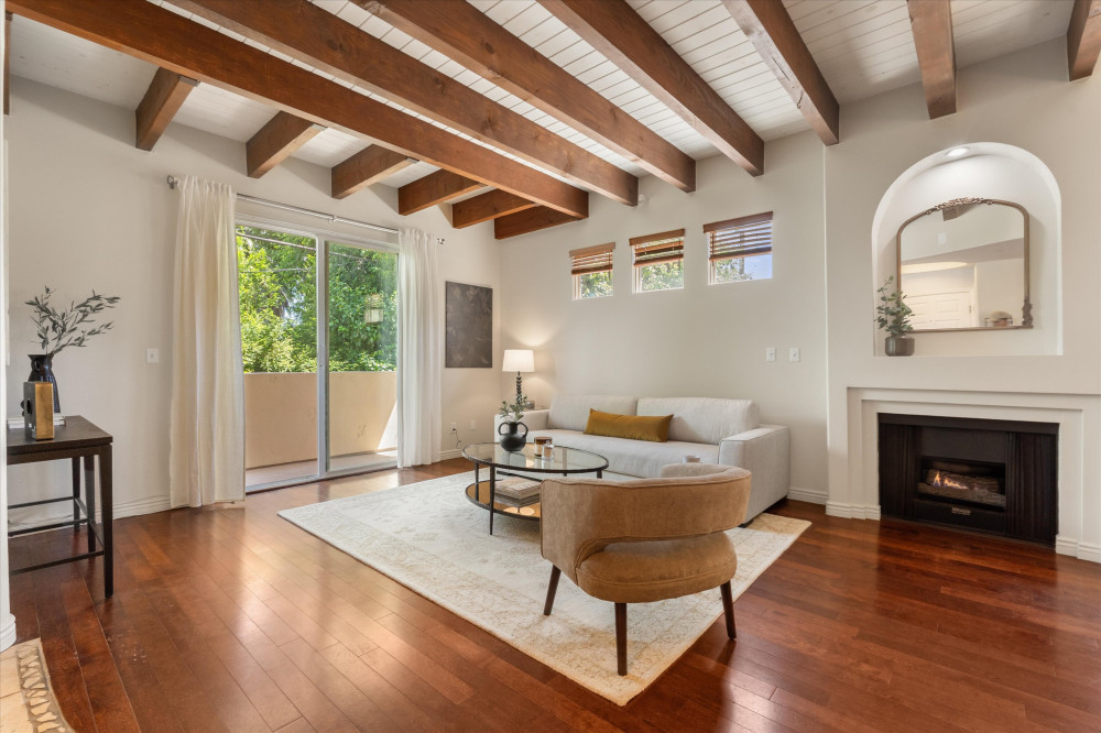 4360 Ventura Canyon #7 Sherman Oaks CA