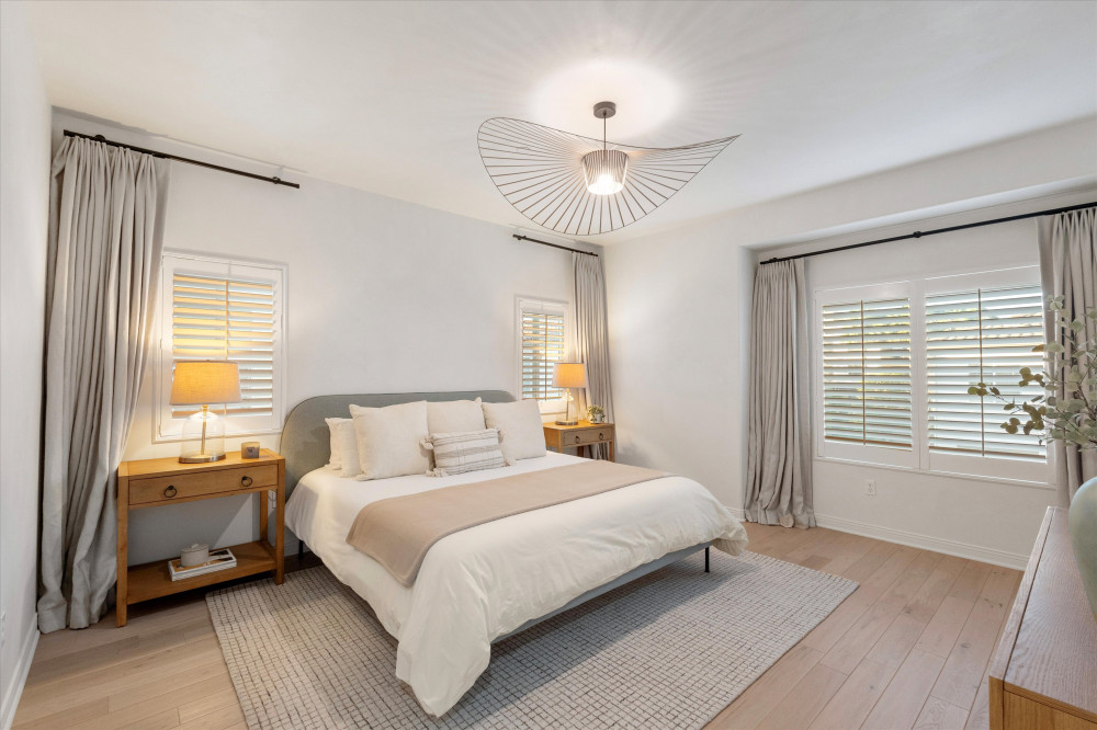 5743 Dawn Creek Playa Vista CA 90094