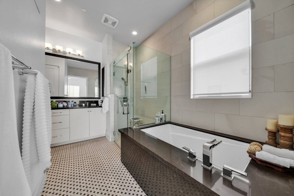 5837 Village Dr #5 Los Angeles CA 90094