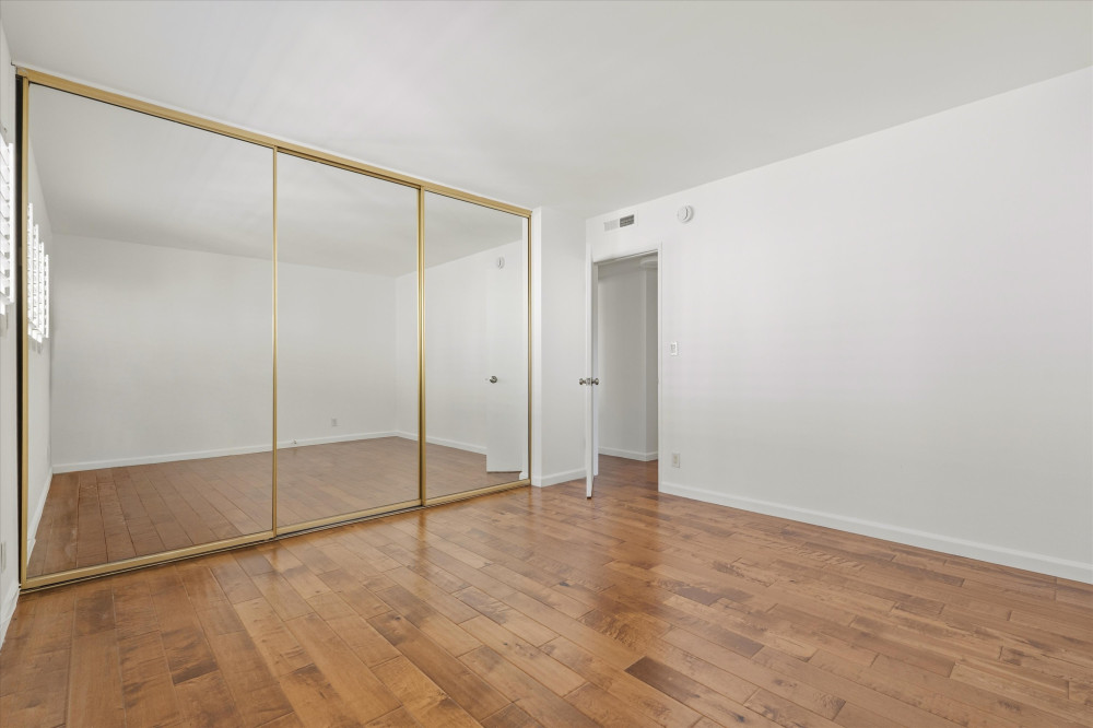 1410 S Bentley Dr #304 Los Angeles CA 90025