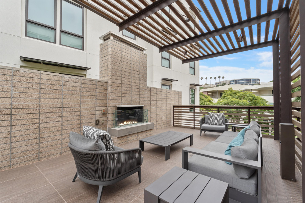 6030 Seabluff Dr #413 Playa Vista CA 90094