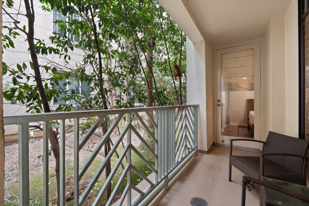 5625 Crescent Park #125 Playa Vista CA 90094