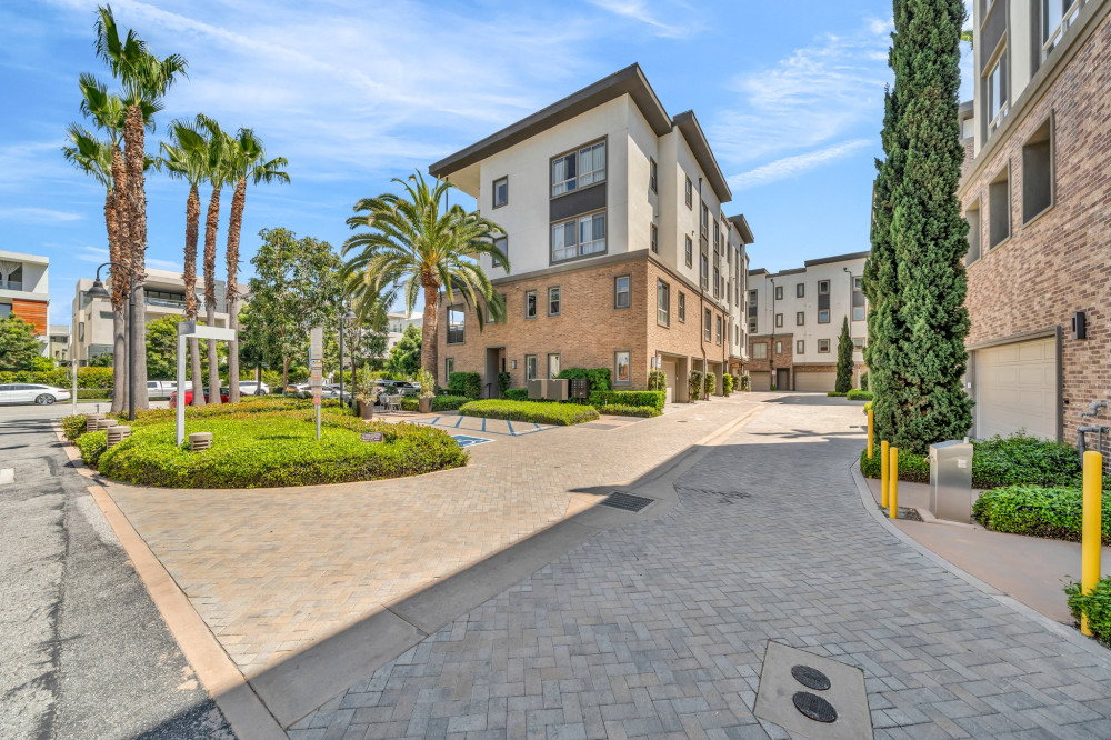 5837 Village Dr #5 Los Angeles CA 90094