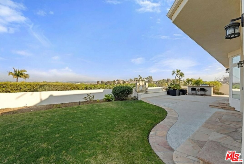 8261 Rees St Playa Del Rey CA