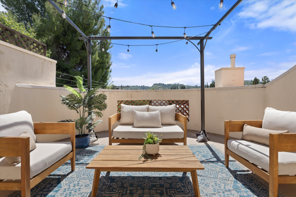 4360 Ventura Canyon #7 Sherman Oaks CA