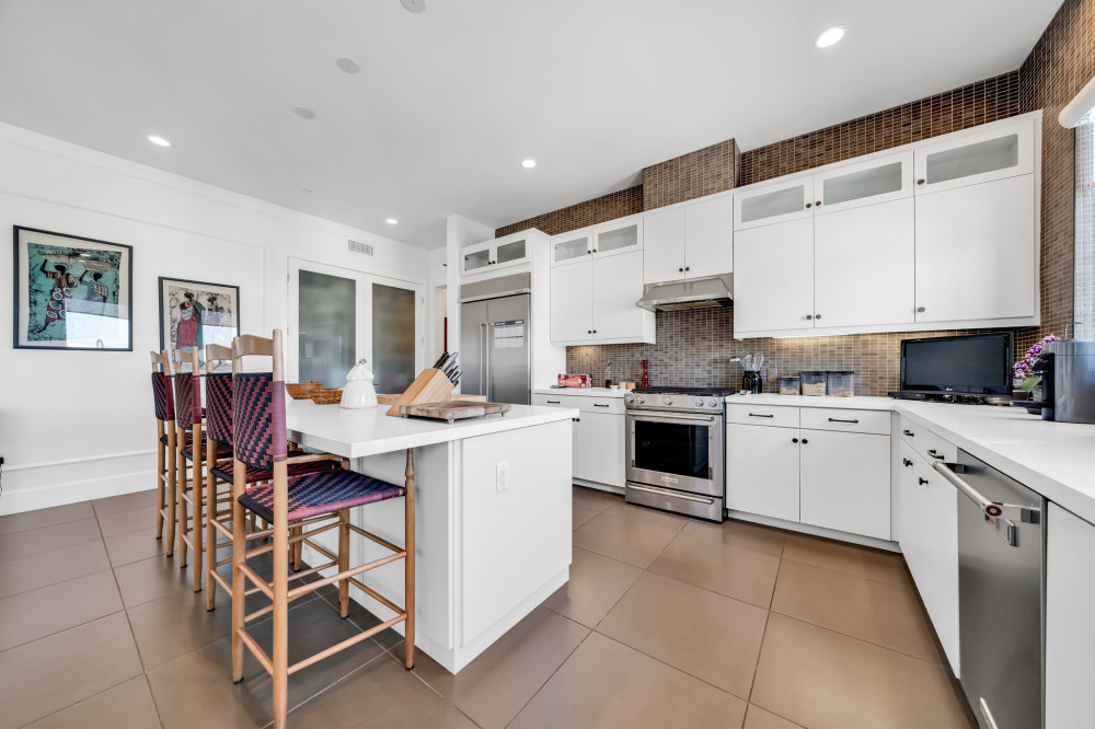 5837 Village Dr #5 Los Angeles CA 90094