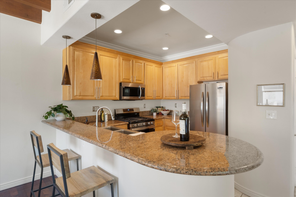 4360 Ventura Canyon #7 Sherman Oaks CA