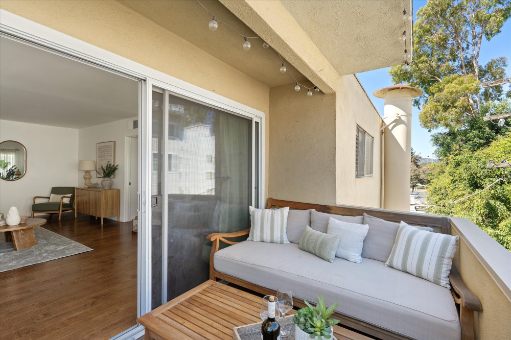 1410 S Bentley Dr #304 Los Angeles CA 90025