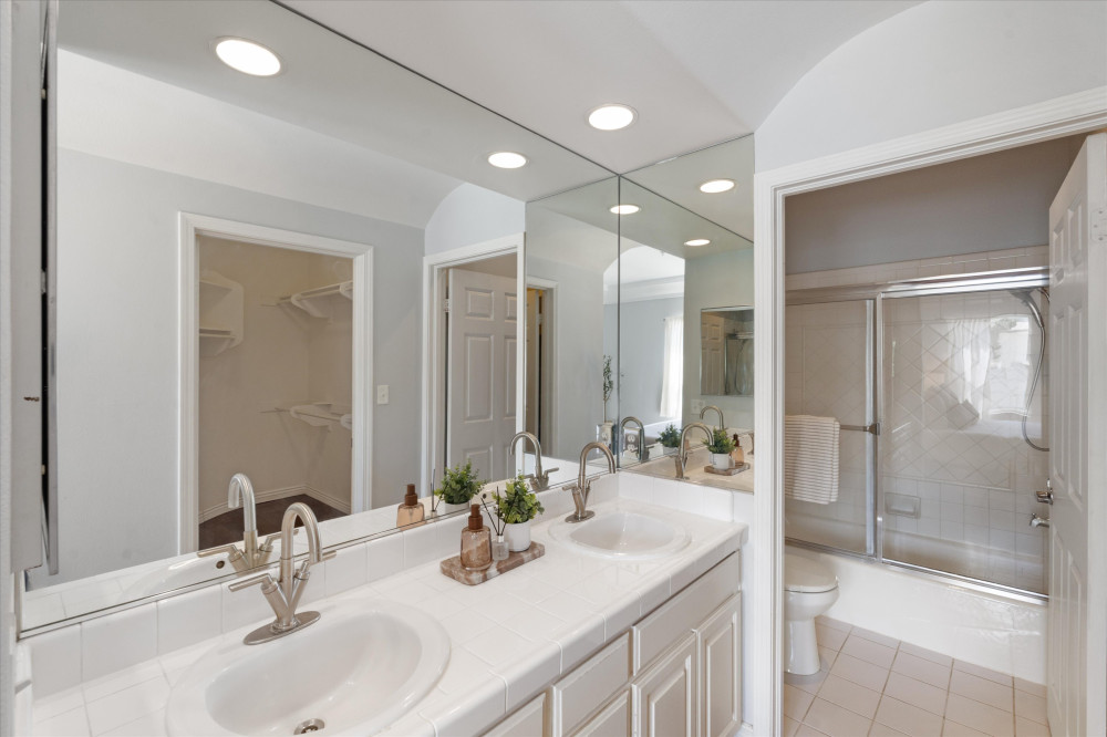 4360 Ventura Canyon #7 Sherman Oaks CA
