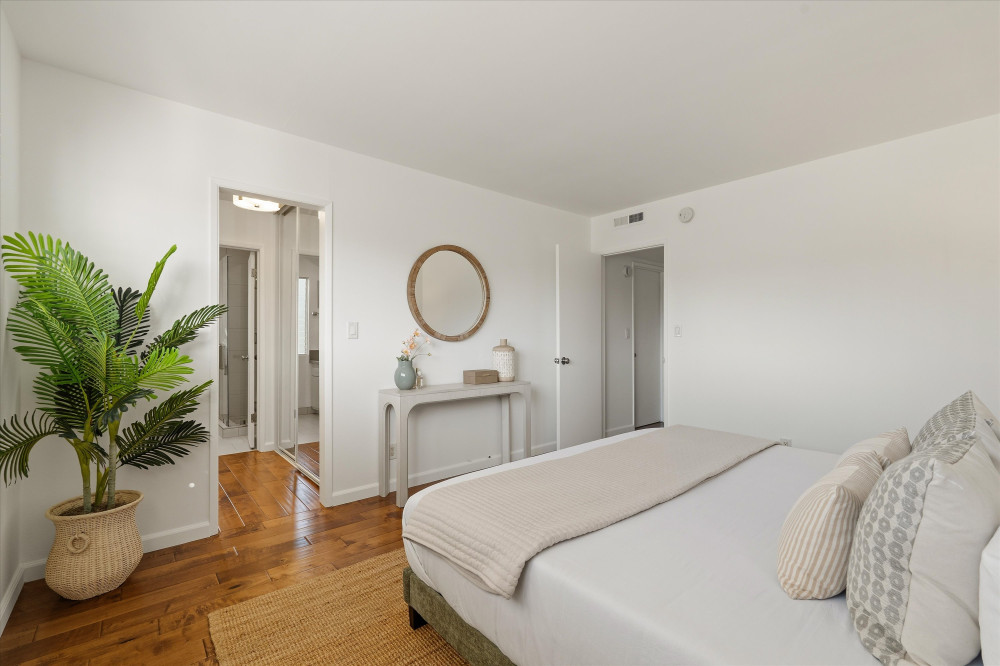1410 S Bentley Dr #304 Los Angeles CA 90025